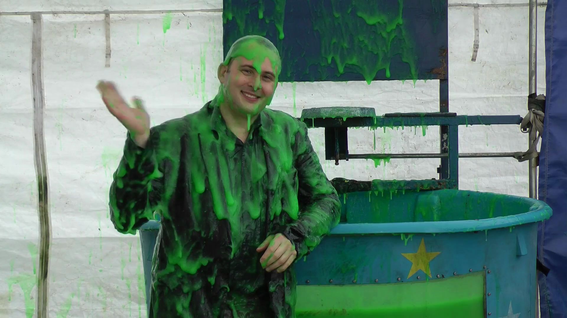 jonny-k-gets-dunked-in-his-bes_main.jpg