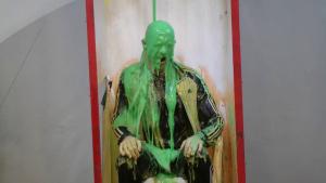 vander_gunged_in_his_trackies_10.jpg