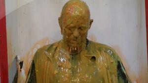 vander_gunged_in_his_trackies_15.jpg